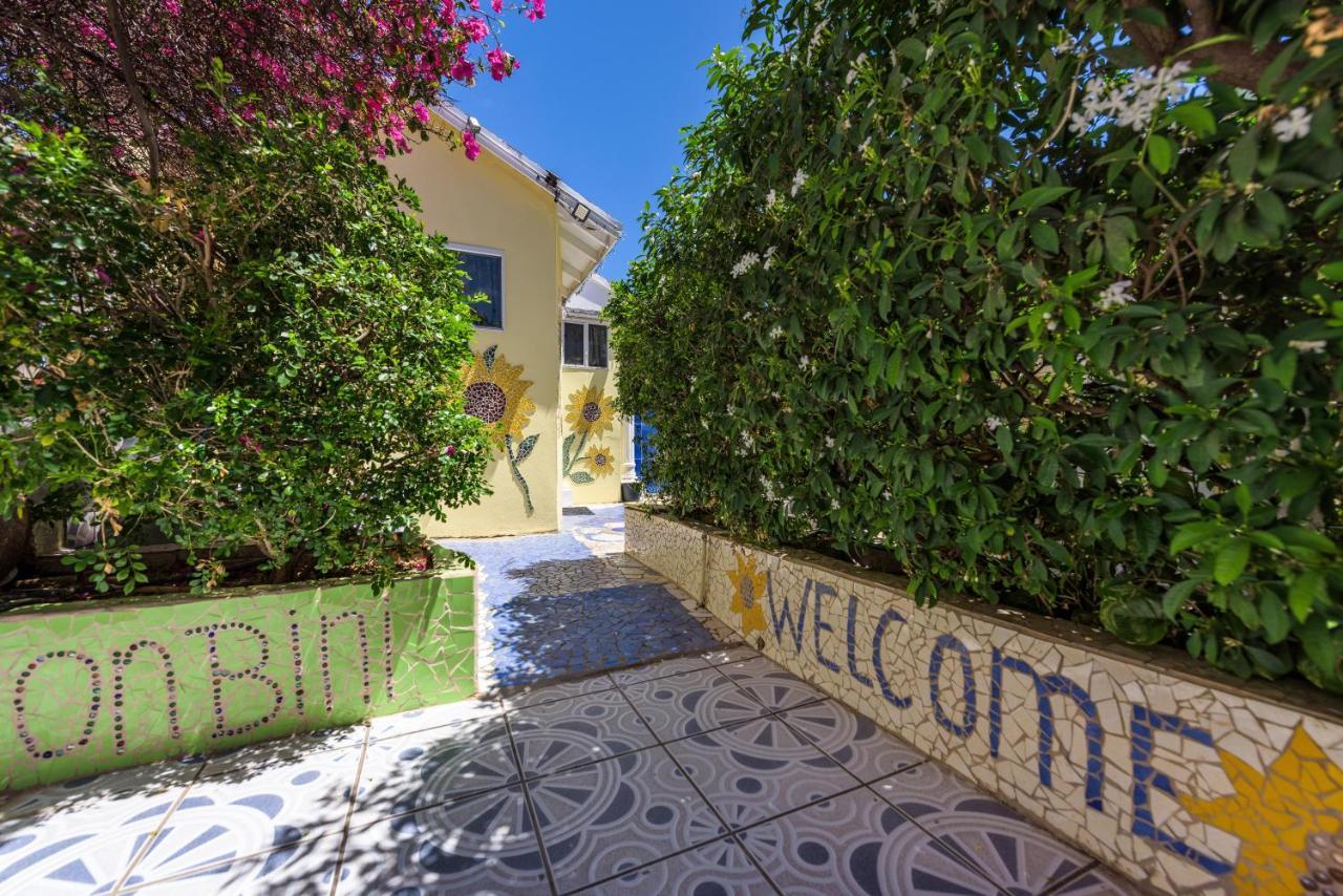 Sunflower Villa Studios Palm Beach Extérieur photo