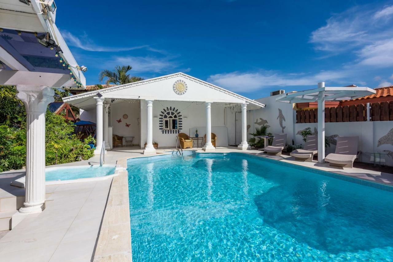 Sunflower Villa Studios Palm Beach Extérieur photo